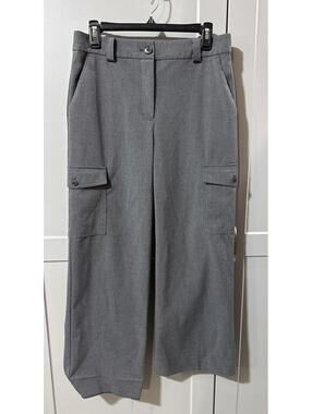 LOFT Gray Cargo-Style Wide-Leg Pants Size 4 - Comfy & Chic!